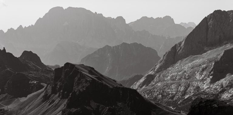 The Thrill of Backpacking: Exploring the Great Outdoors on a Budget
