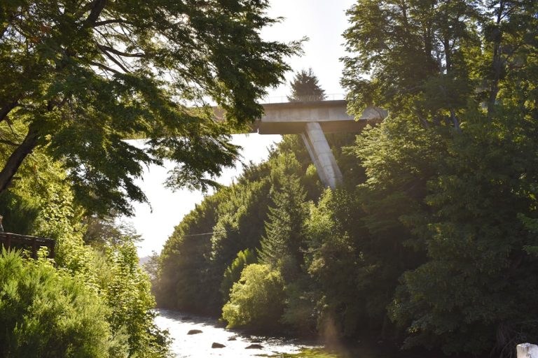 Luxury Escapes: Indulging in Outdoor Adventure with a Touch of Elegance